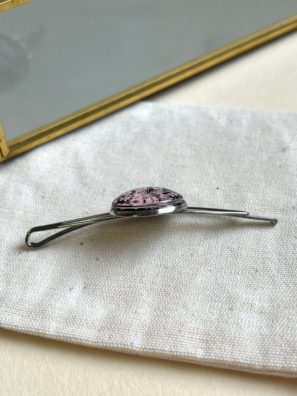 Grampo de Cabelo Flor de Cenoura - BAZAR 314