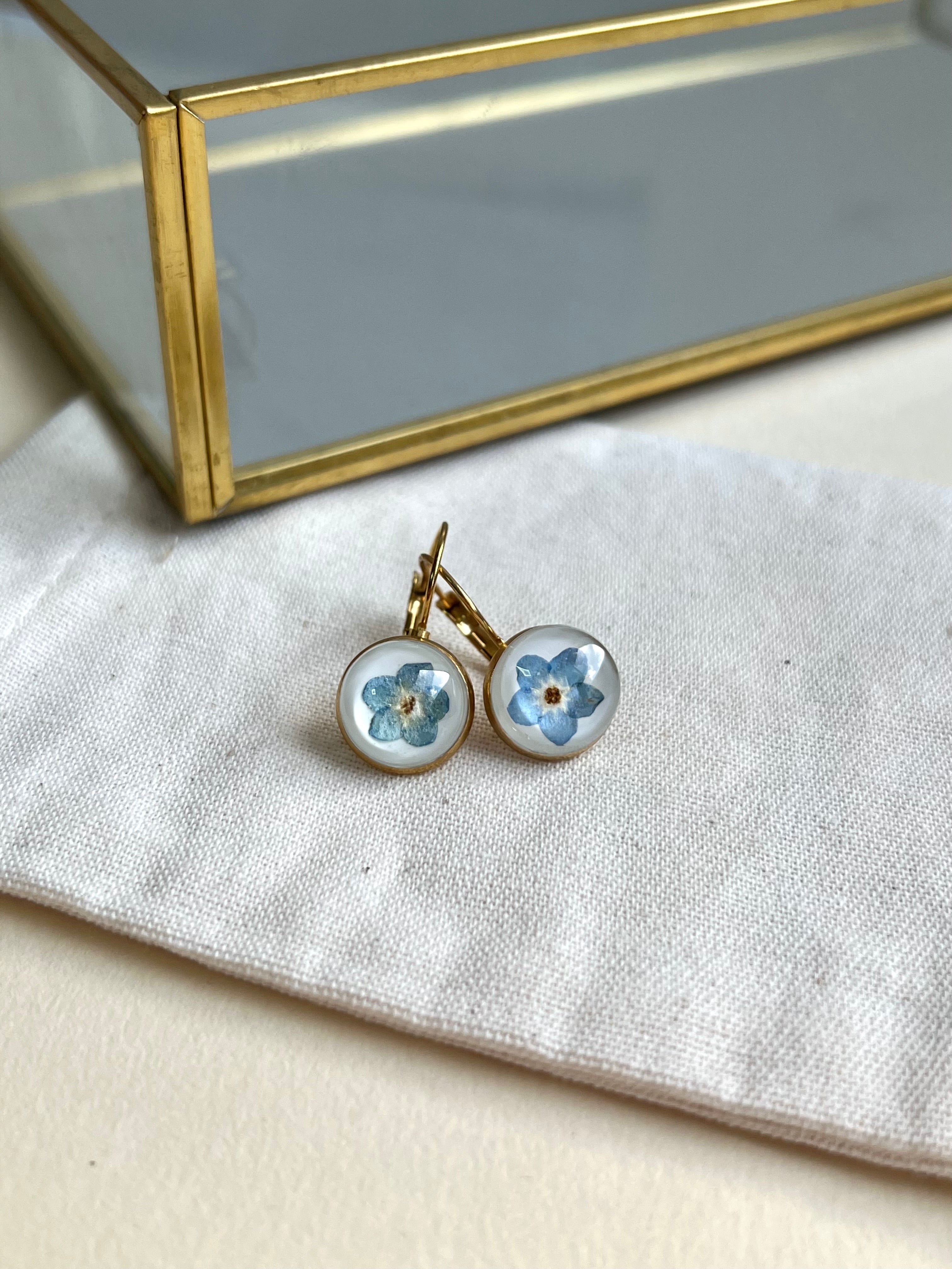 Brinco Jardim Miosótis Dourado - BAZAR 363