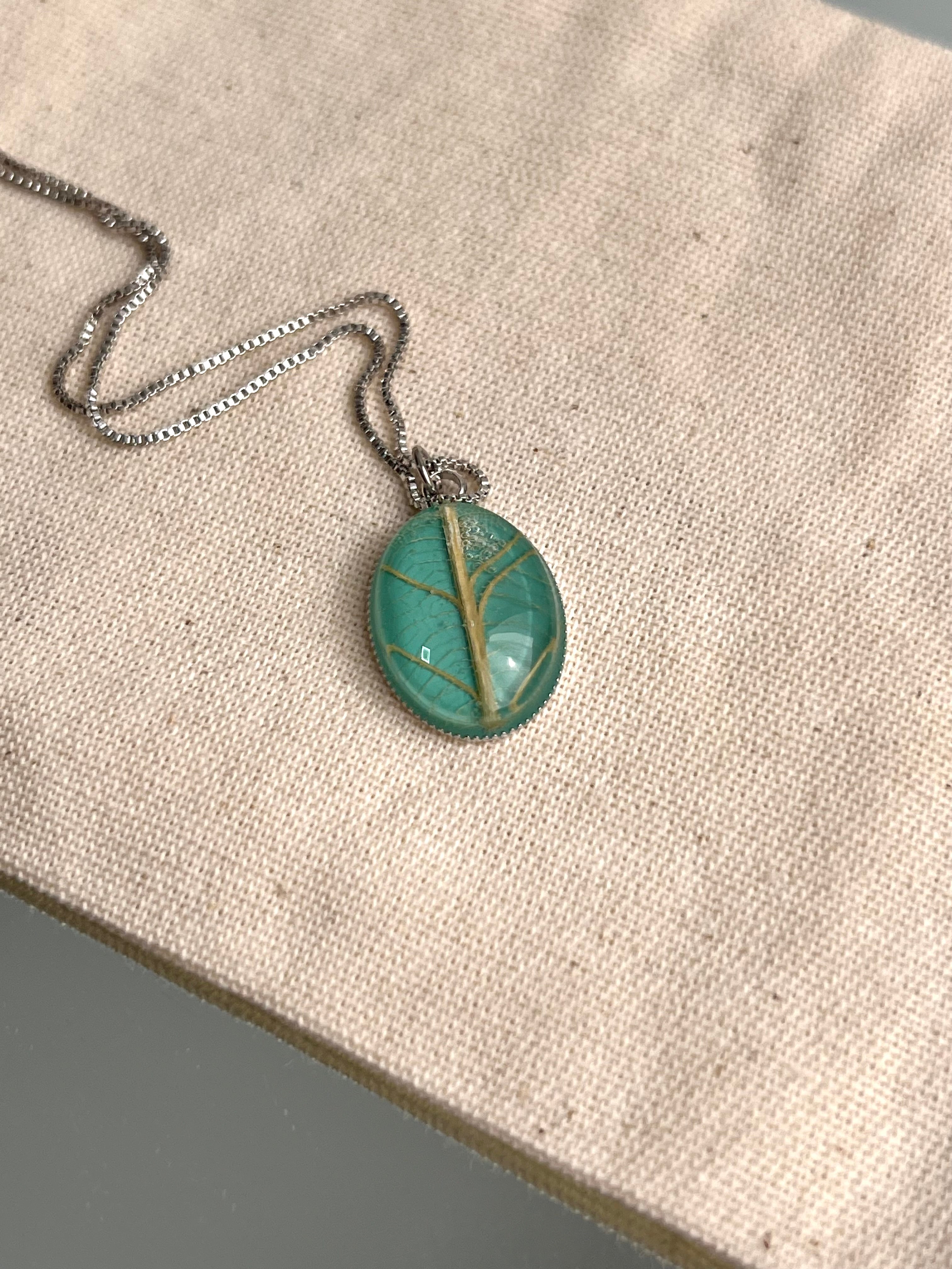 Colar Oval Floresta  - BAZAR 181