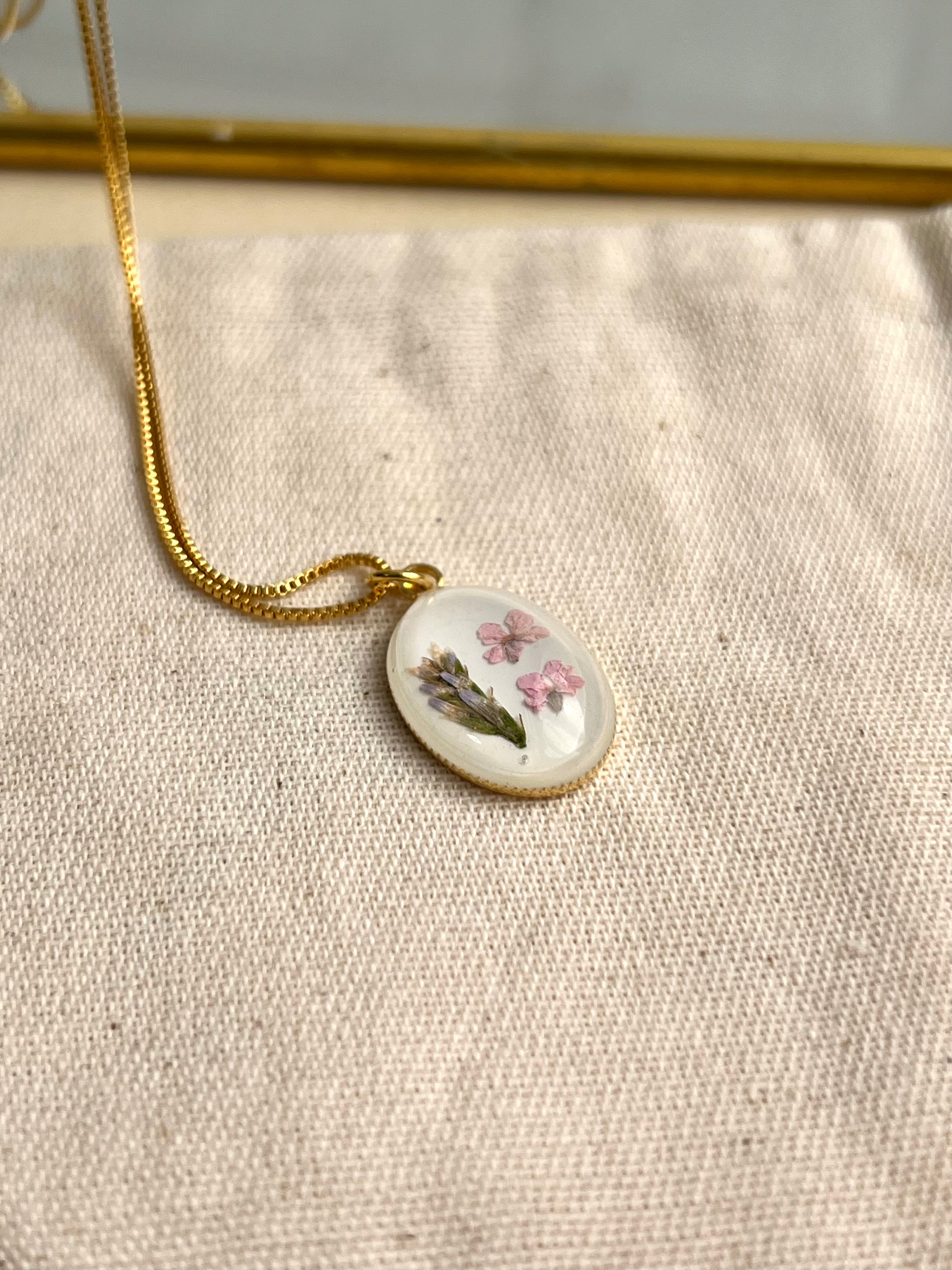 Colar Flor de Cenoura + Cáspia Oval  - BAZAR 159