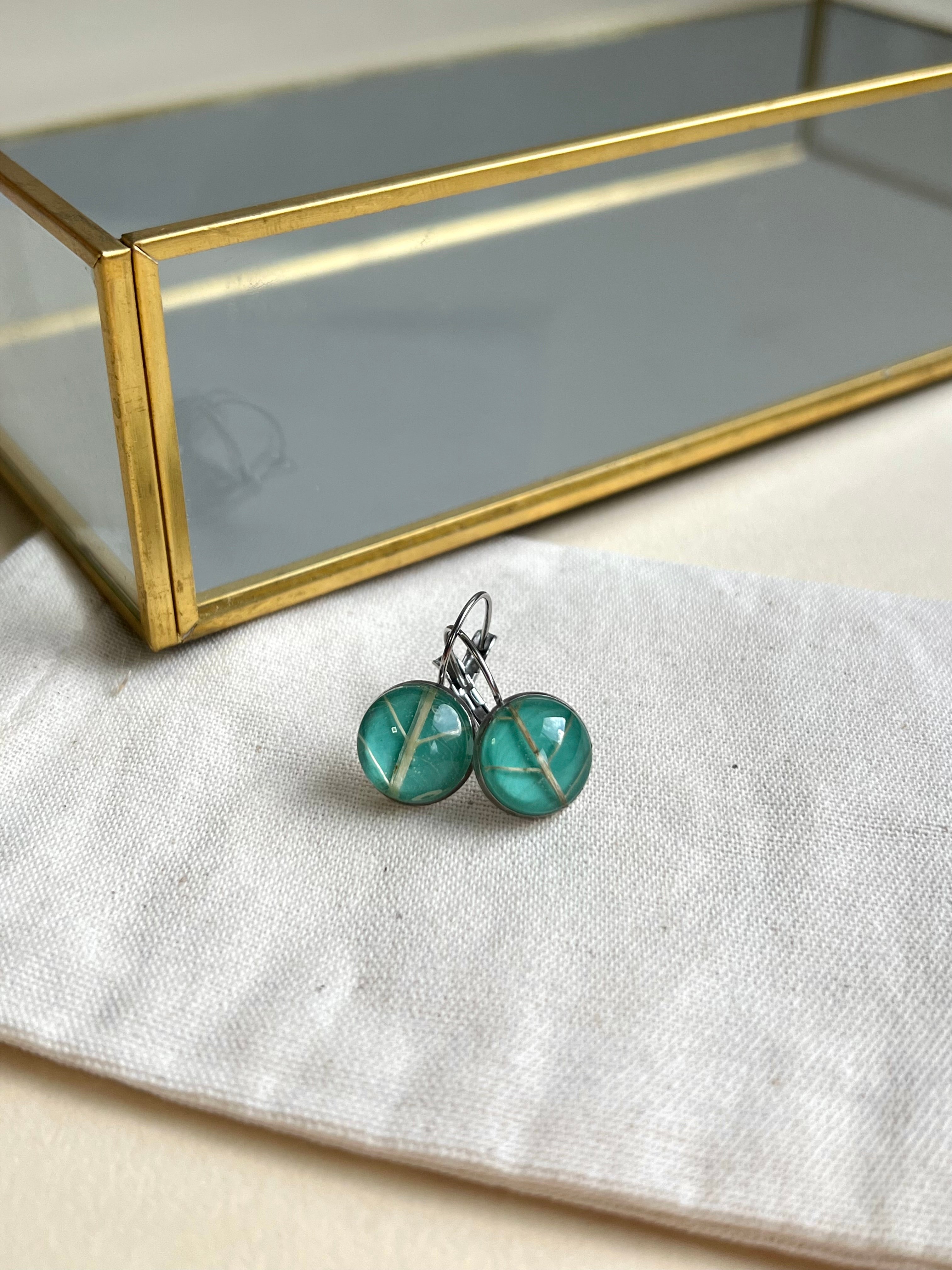 Brinco Jardim Floresta Prateado - BAZAR 318