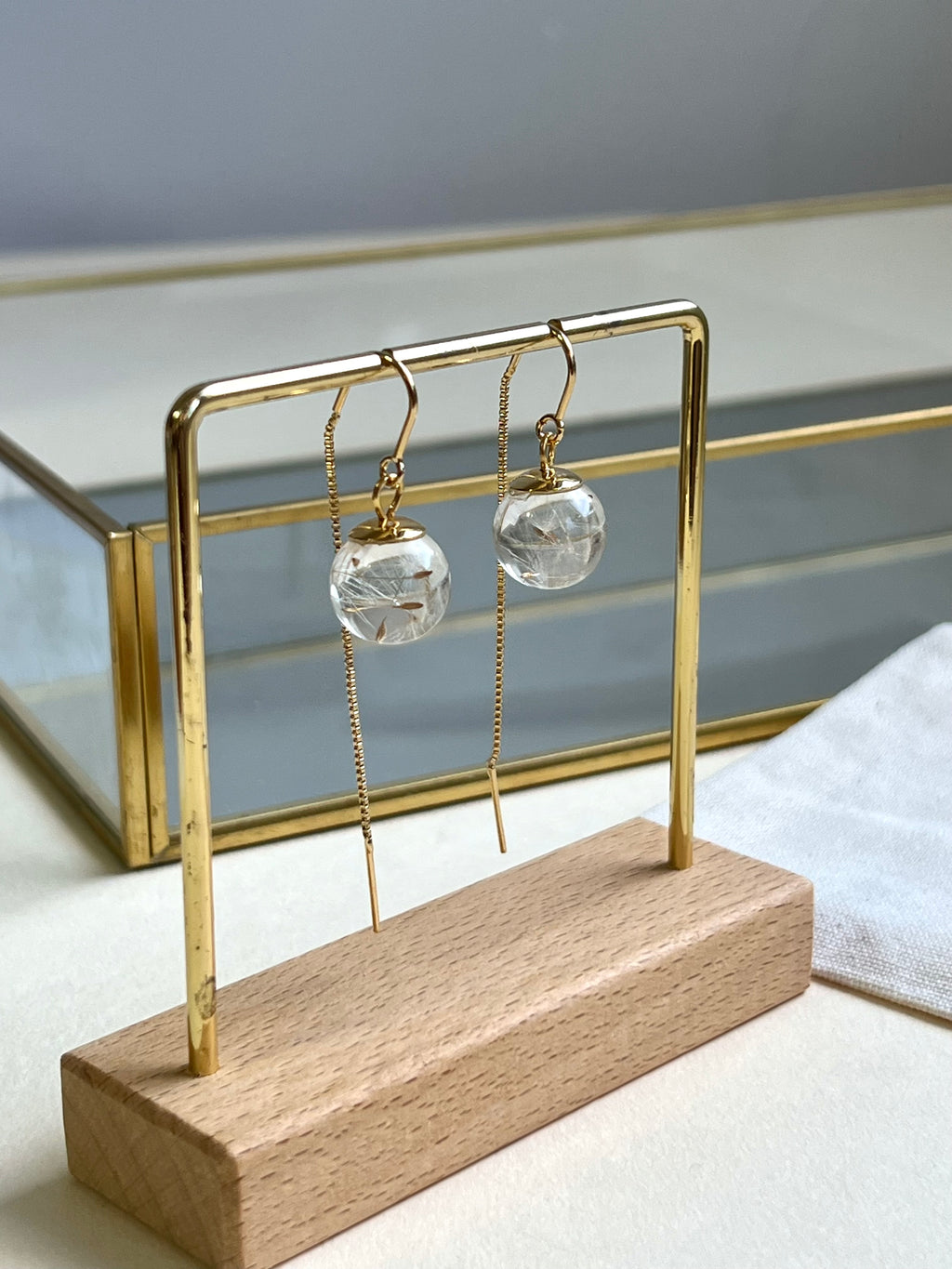Brinco Fio Dourado - BAZAR 350