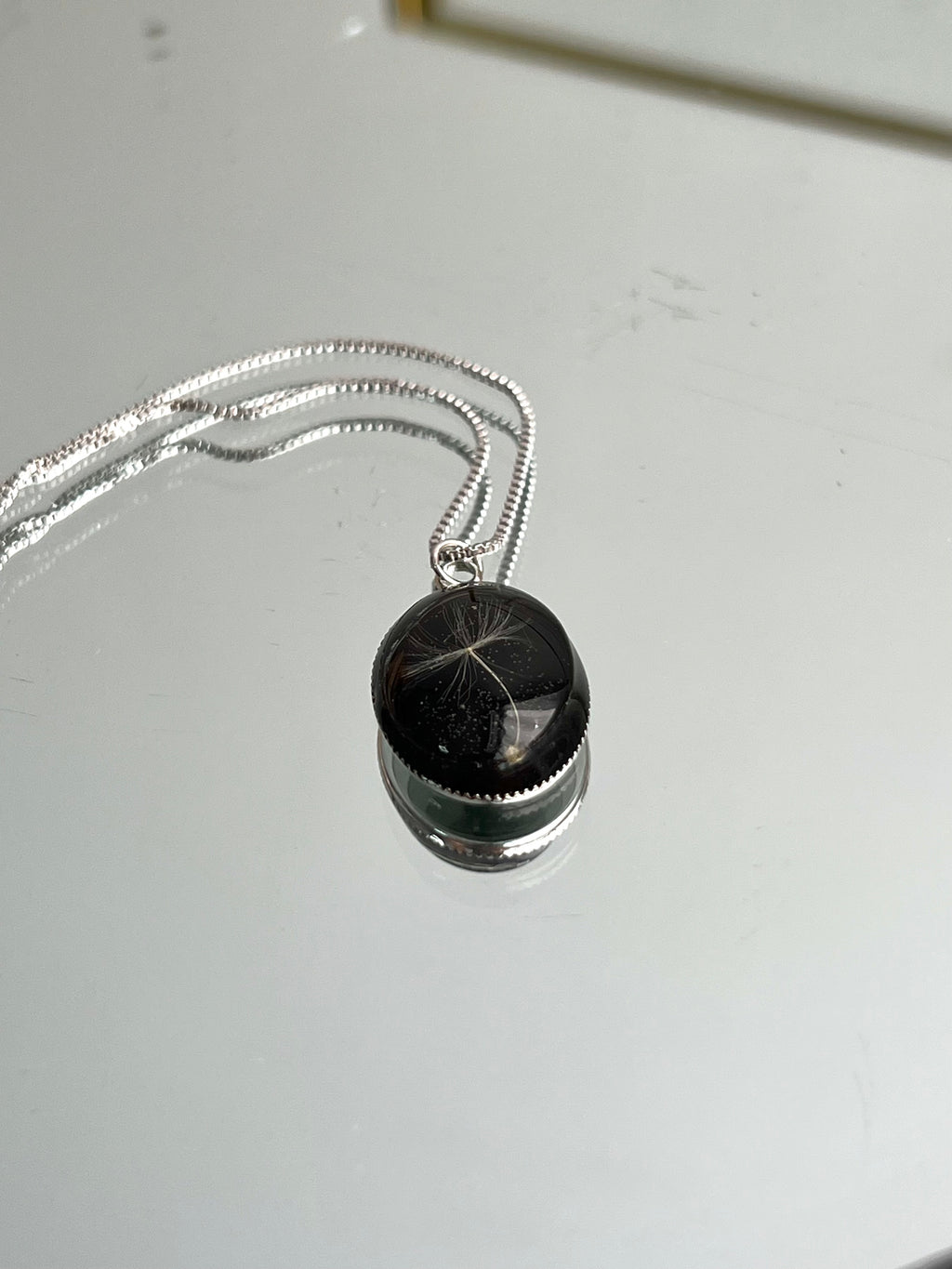 Colar Oval Dente-de-leão  - BAZAR 182