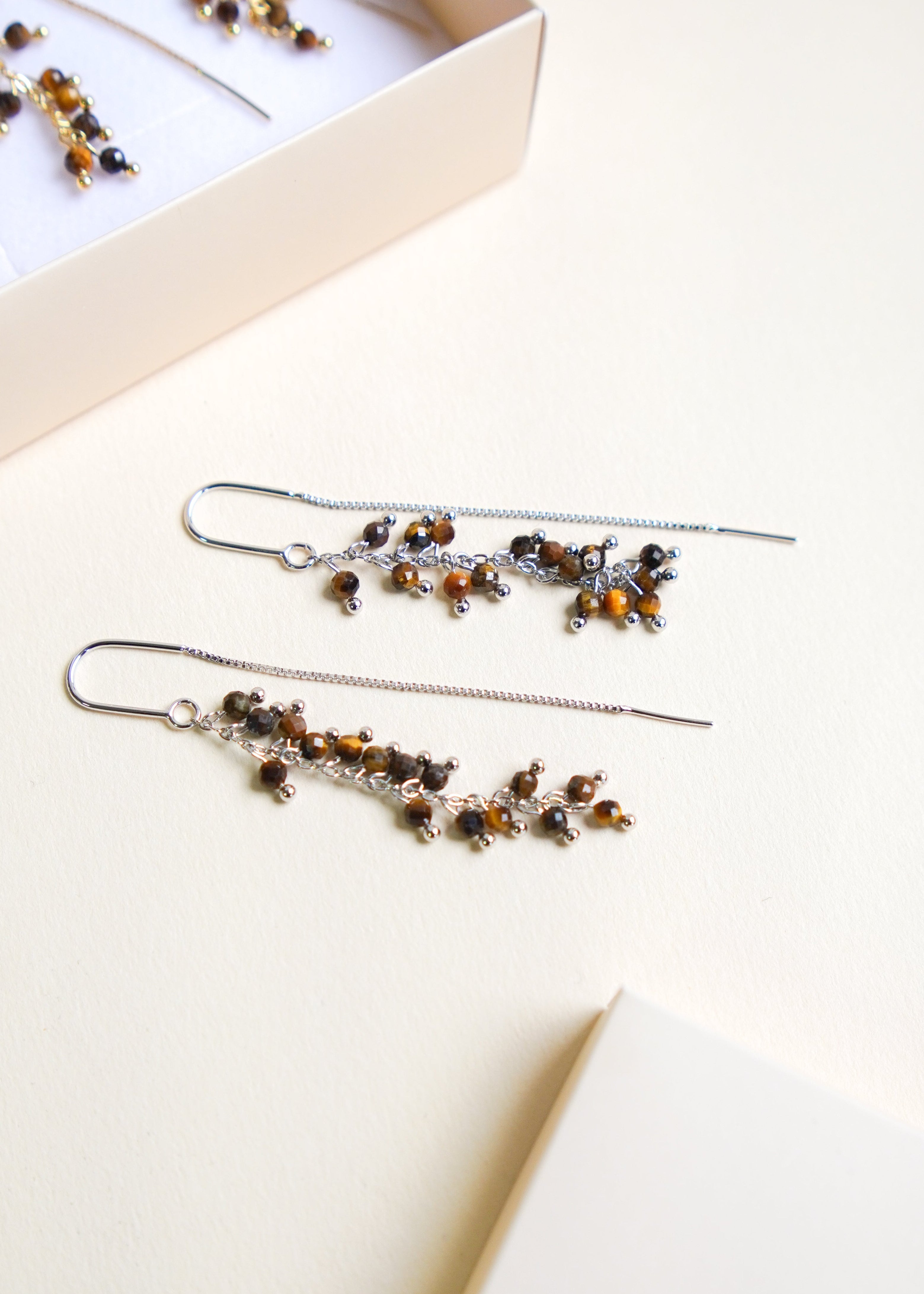 Brinco Assimétrico Cristais