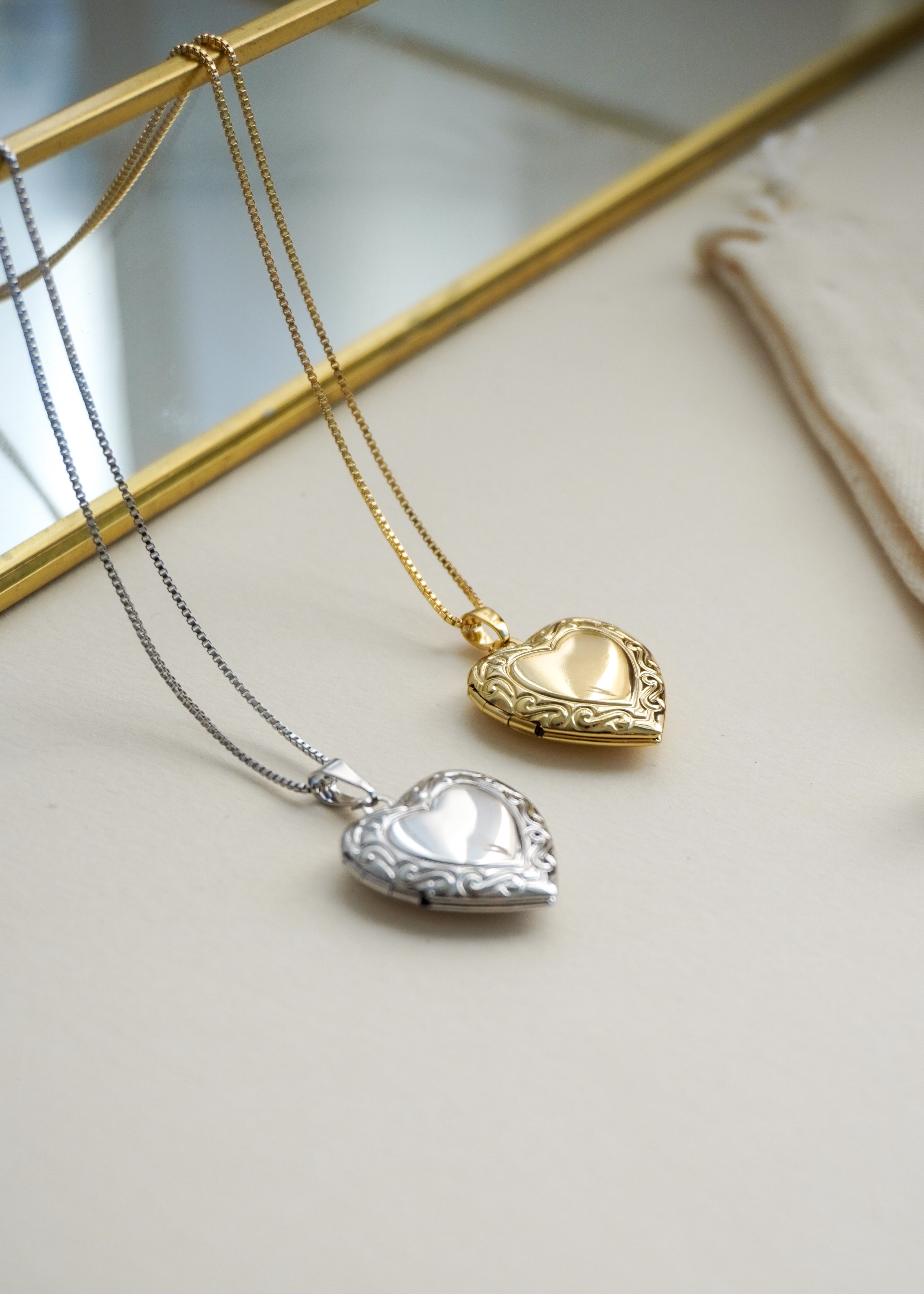 Relicário de Foto Coração Decorado