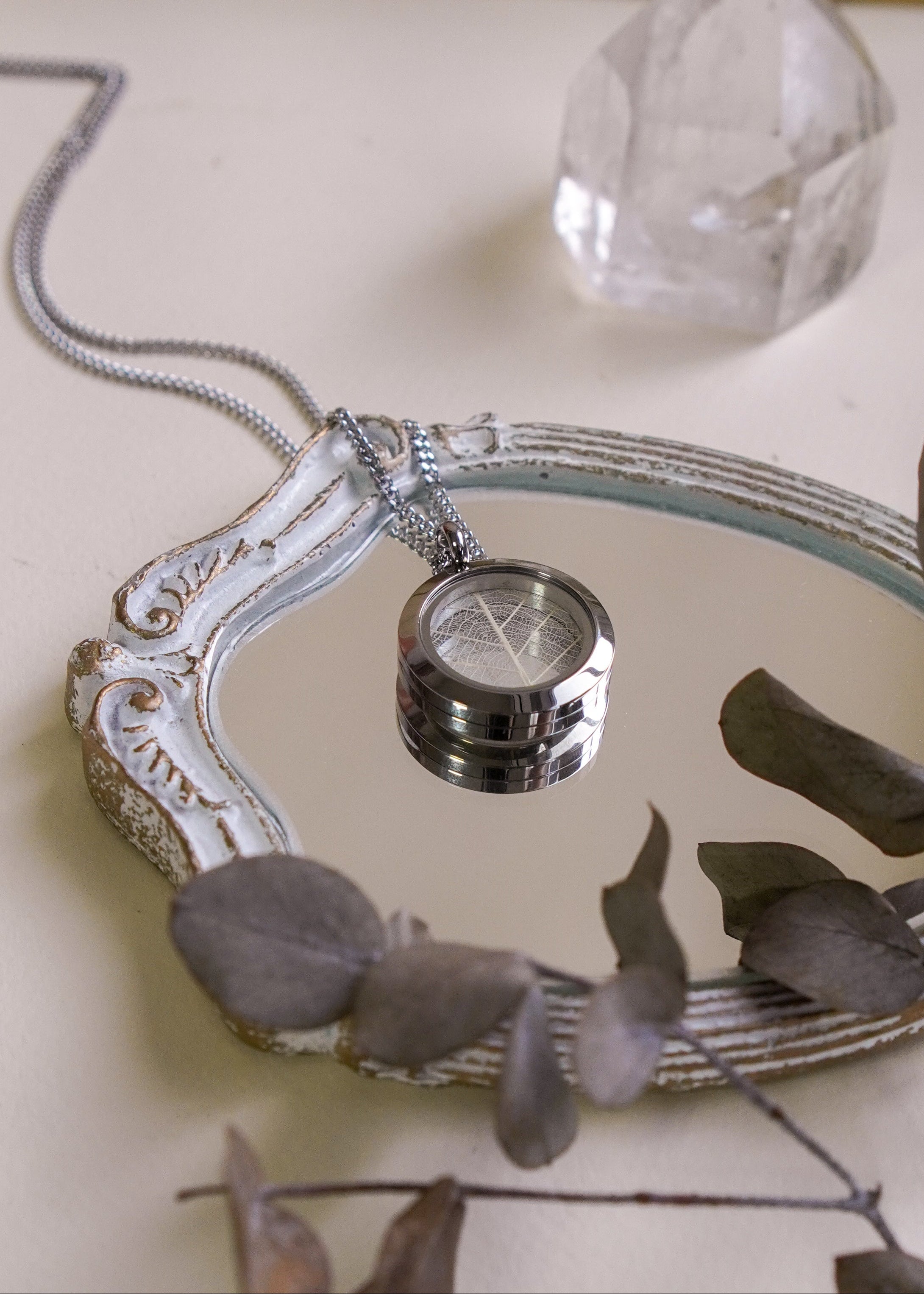 Relicário Redondo Filigrana