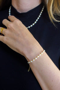 Pulseira Pérola com Esferas Folheadas