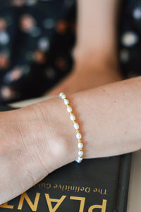 Pulseira Pérola com Esferas Folheadas