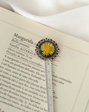 Carregar imagem no visualizador da galeria, Marca Páginas Margarida
