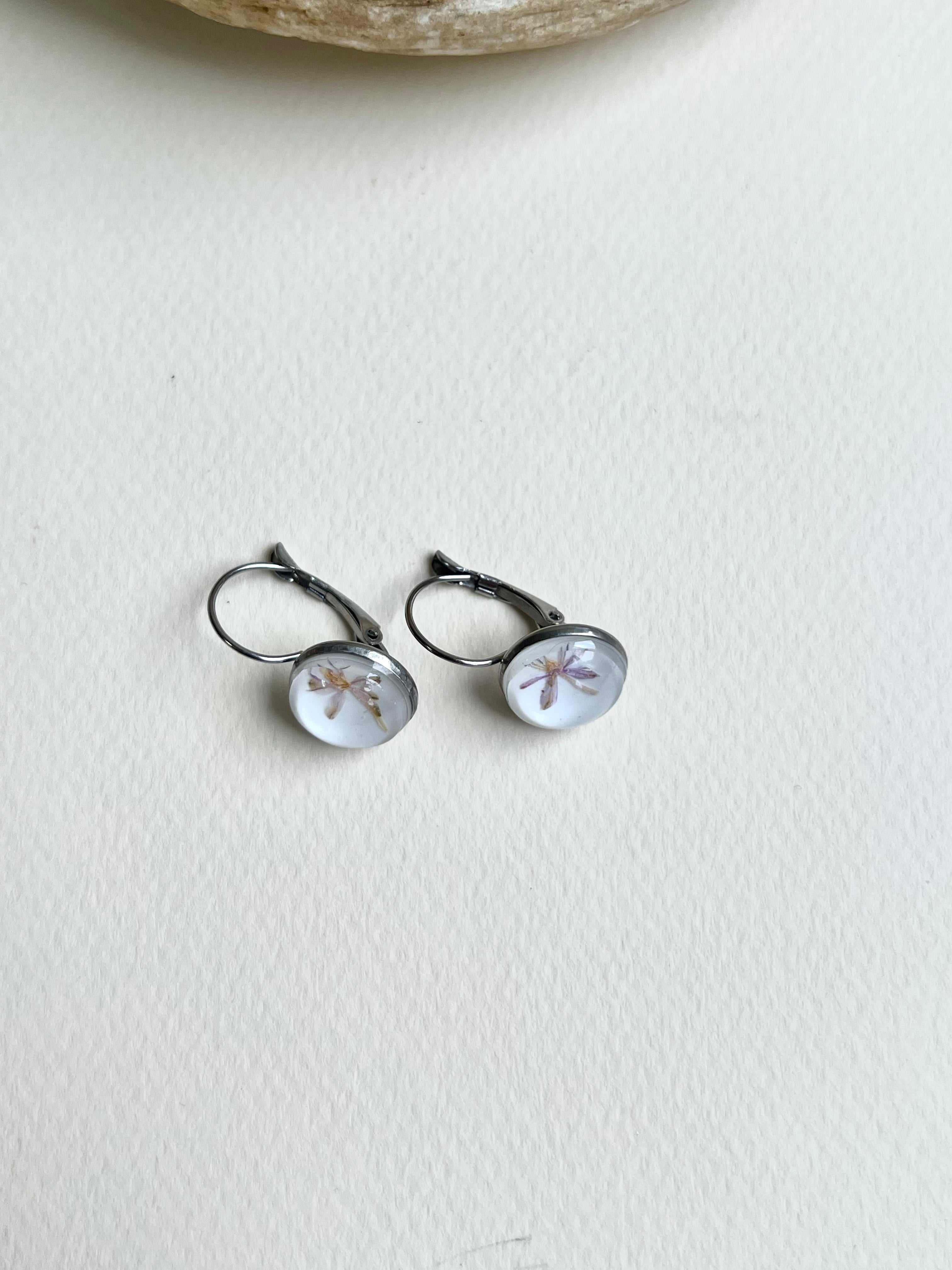 Brinco Jardim Lírio do Caribe - BAZAR 089