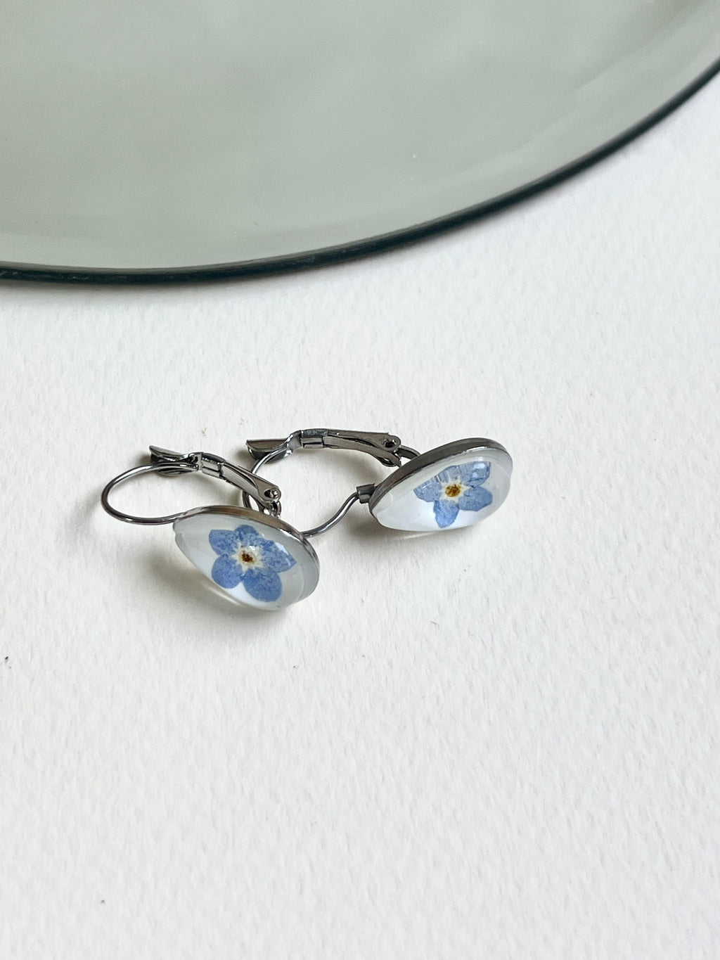 Brinco Jardim Gota Miosótis - BAZAR 090