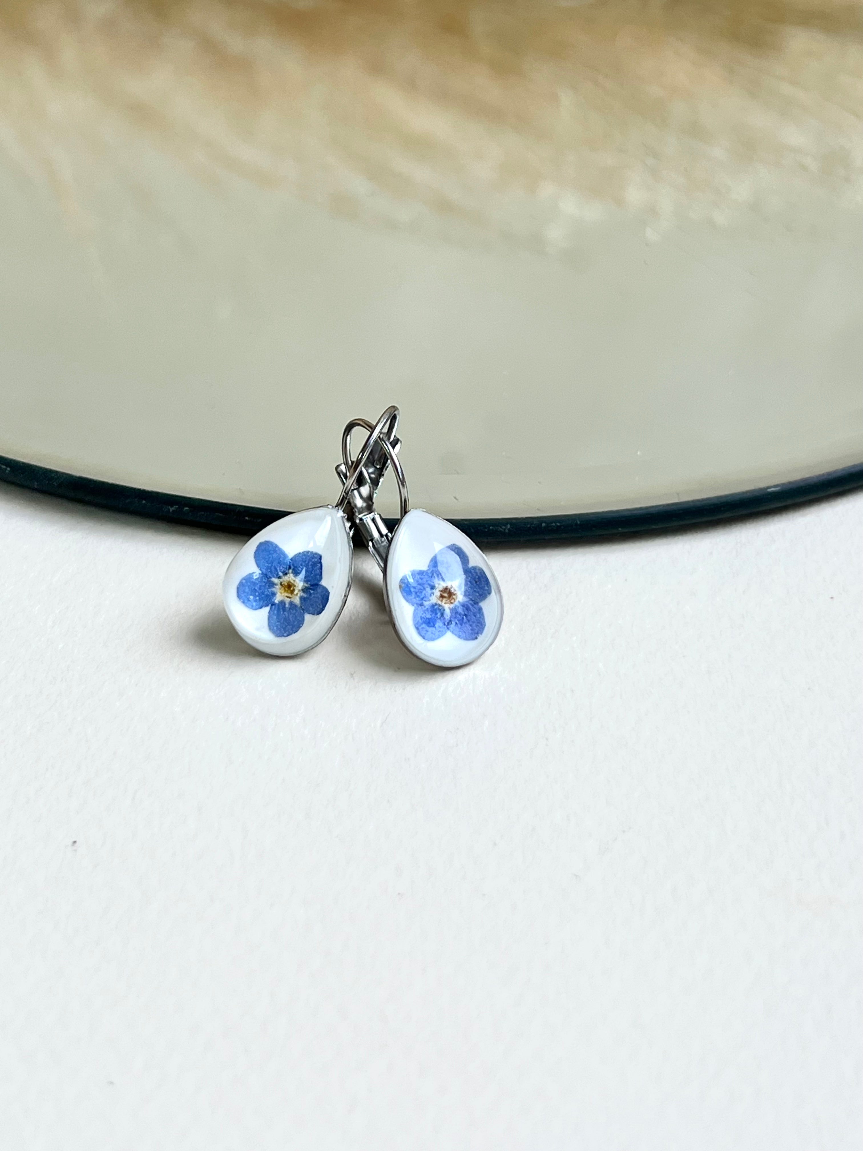 Brinco Jardim Gota Miosótis - BAZAR 091