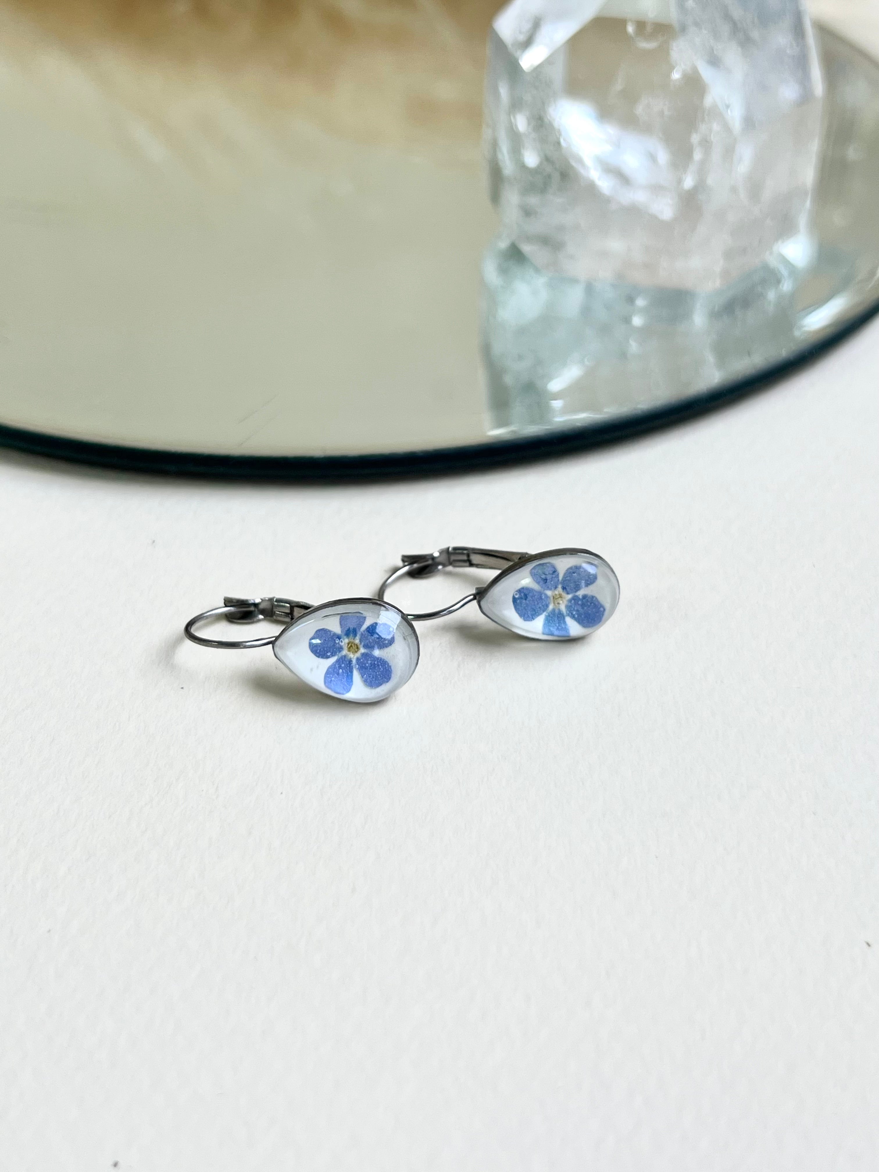 Brinco Jardim Gota Miosótis - BAZAR 095