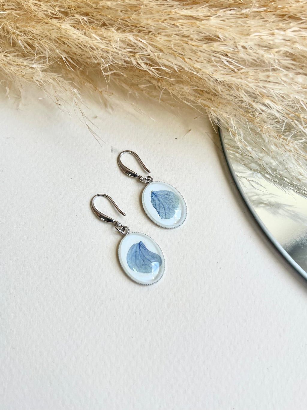 Brinco Hortênsia Oval - BAZAR 116