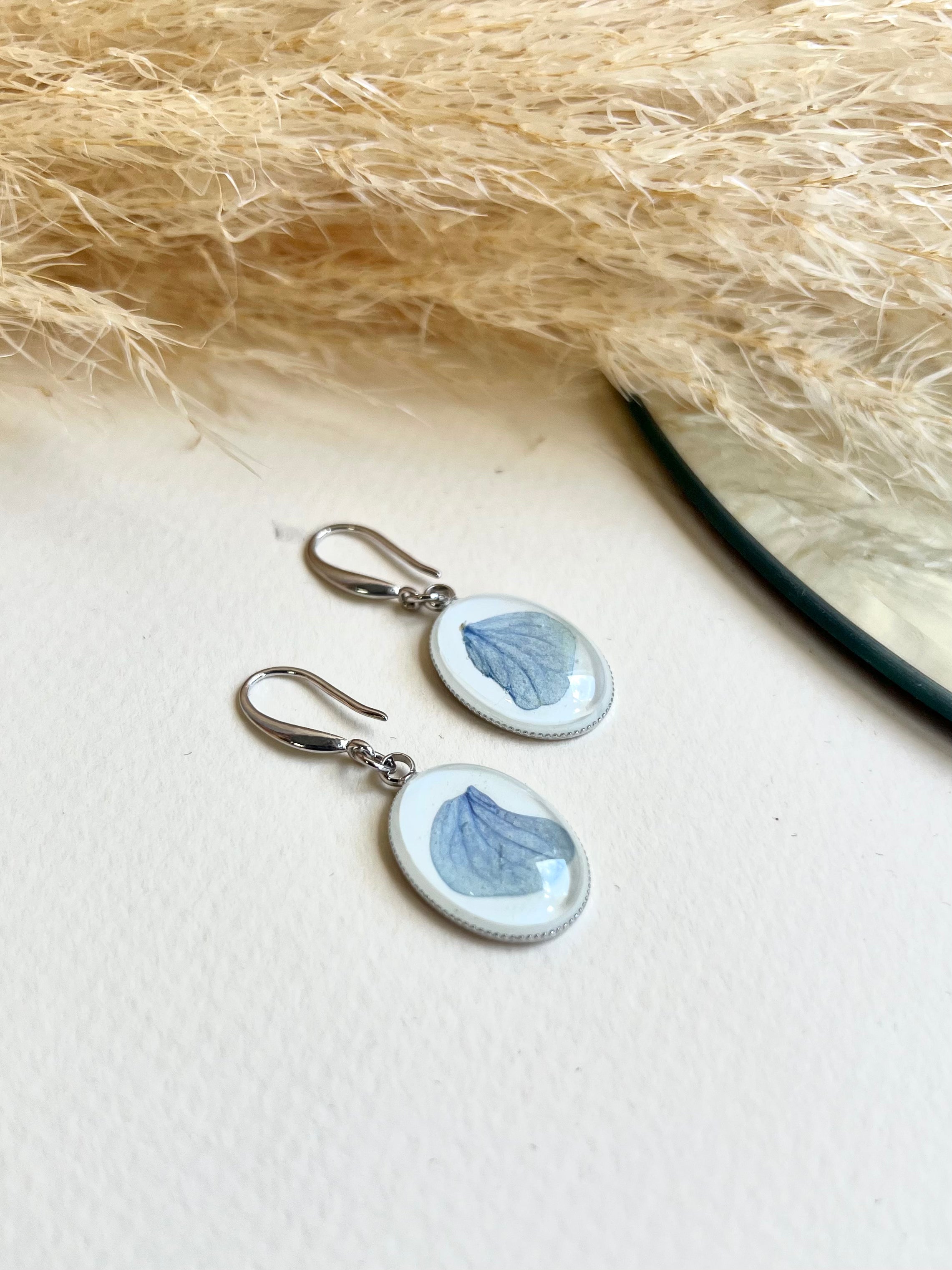 Brinco Hortênsia Oval - BAZAR 116