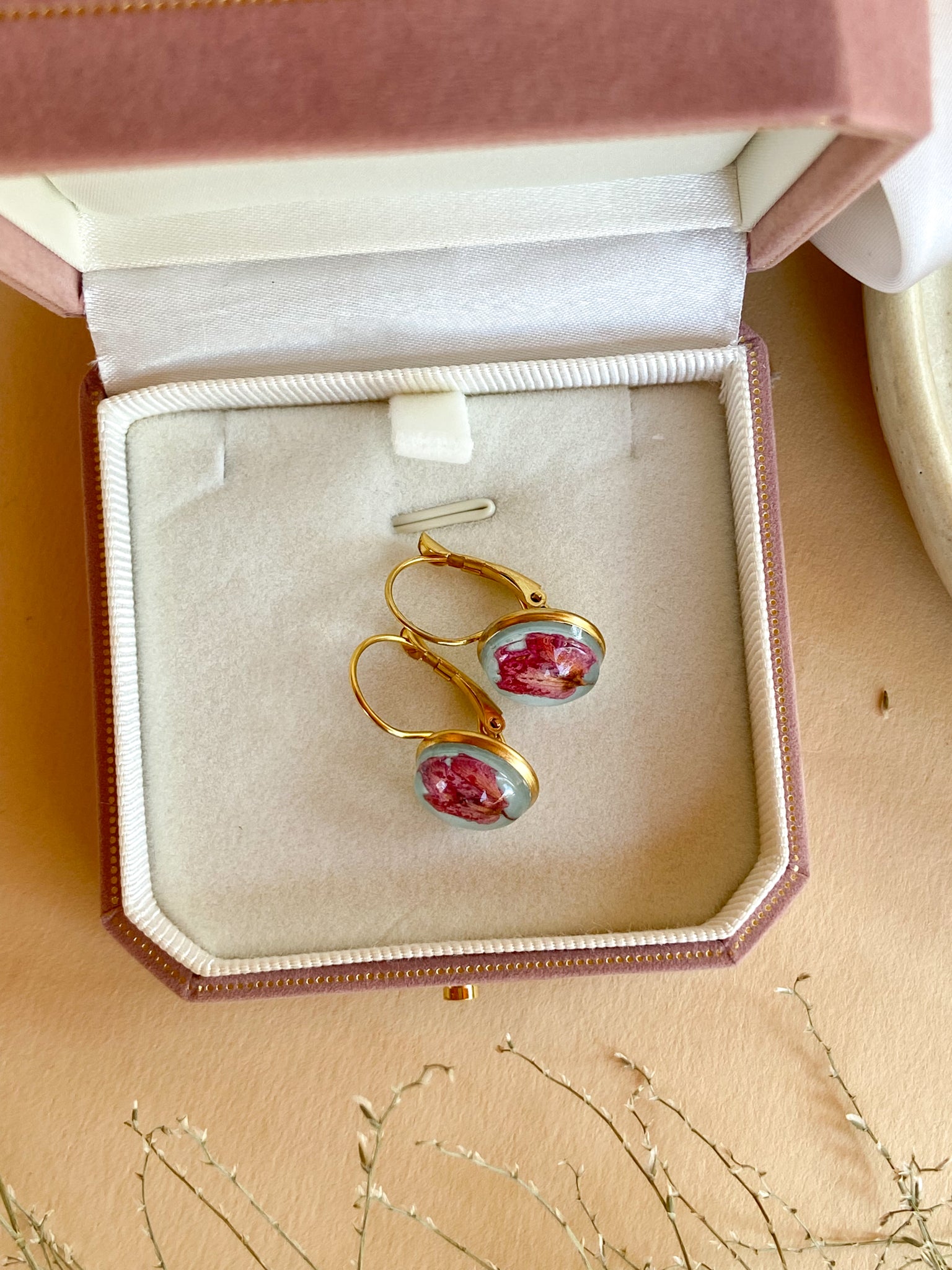 Brinco Jardim Amor Agarradinho  - Bazar