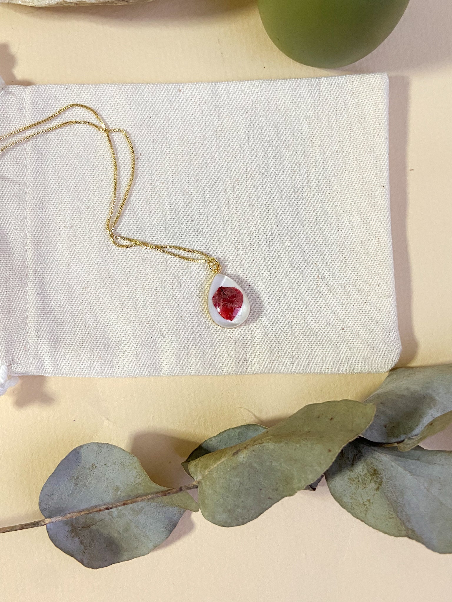 Colar Hortênsia Roxa Gota - Bazar