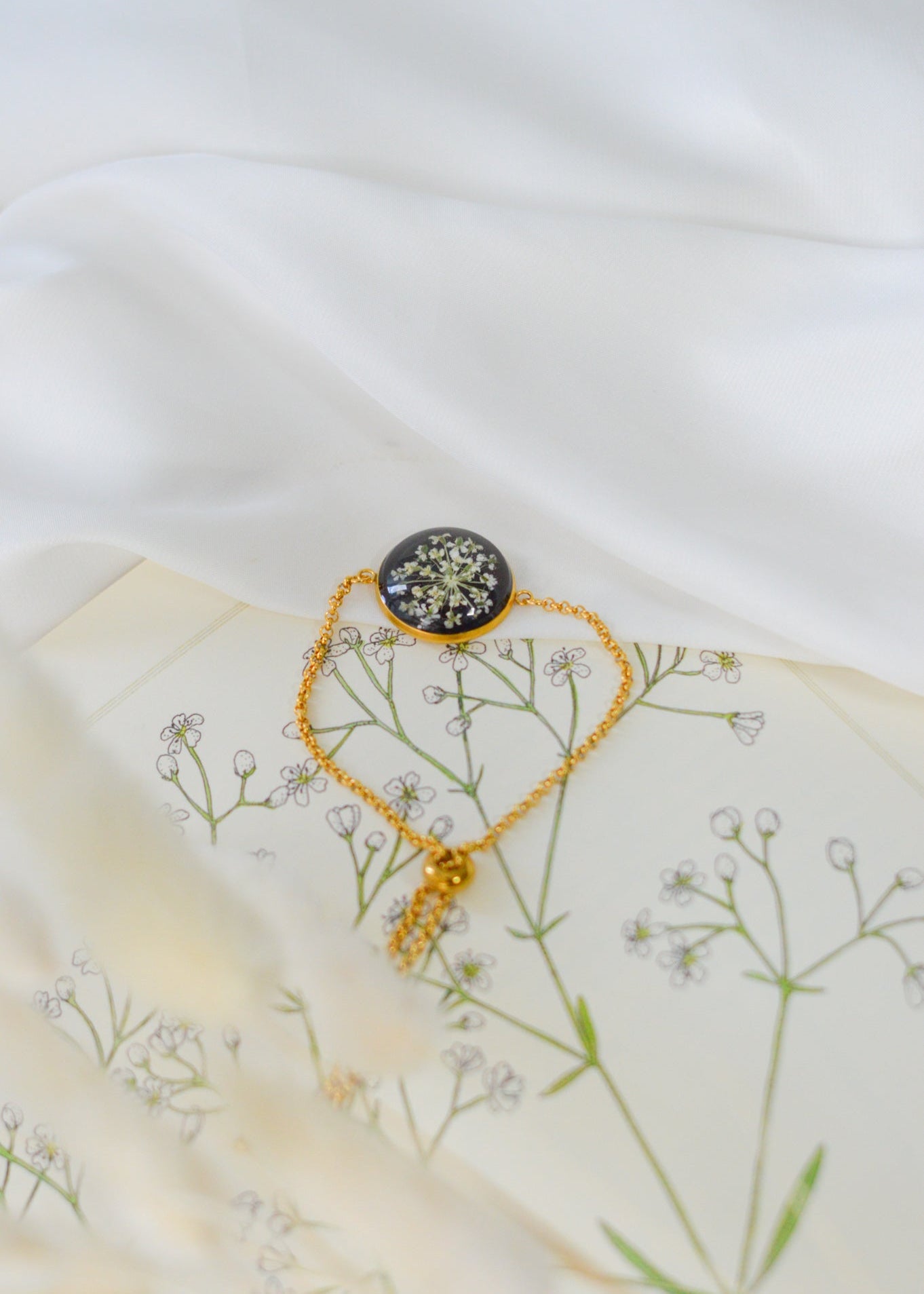 Pulseira Ajustável Flor de Cenoura