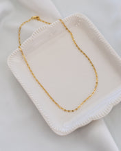 Carregar imagem no visualizador da galeria, Choker Iza (banho ouro 18k)
